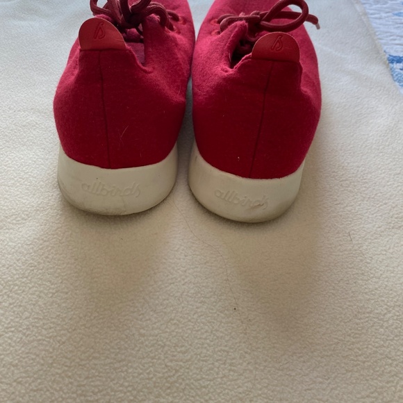 Allbirds Wool Sneaker - Picture 2 of 2